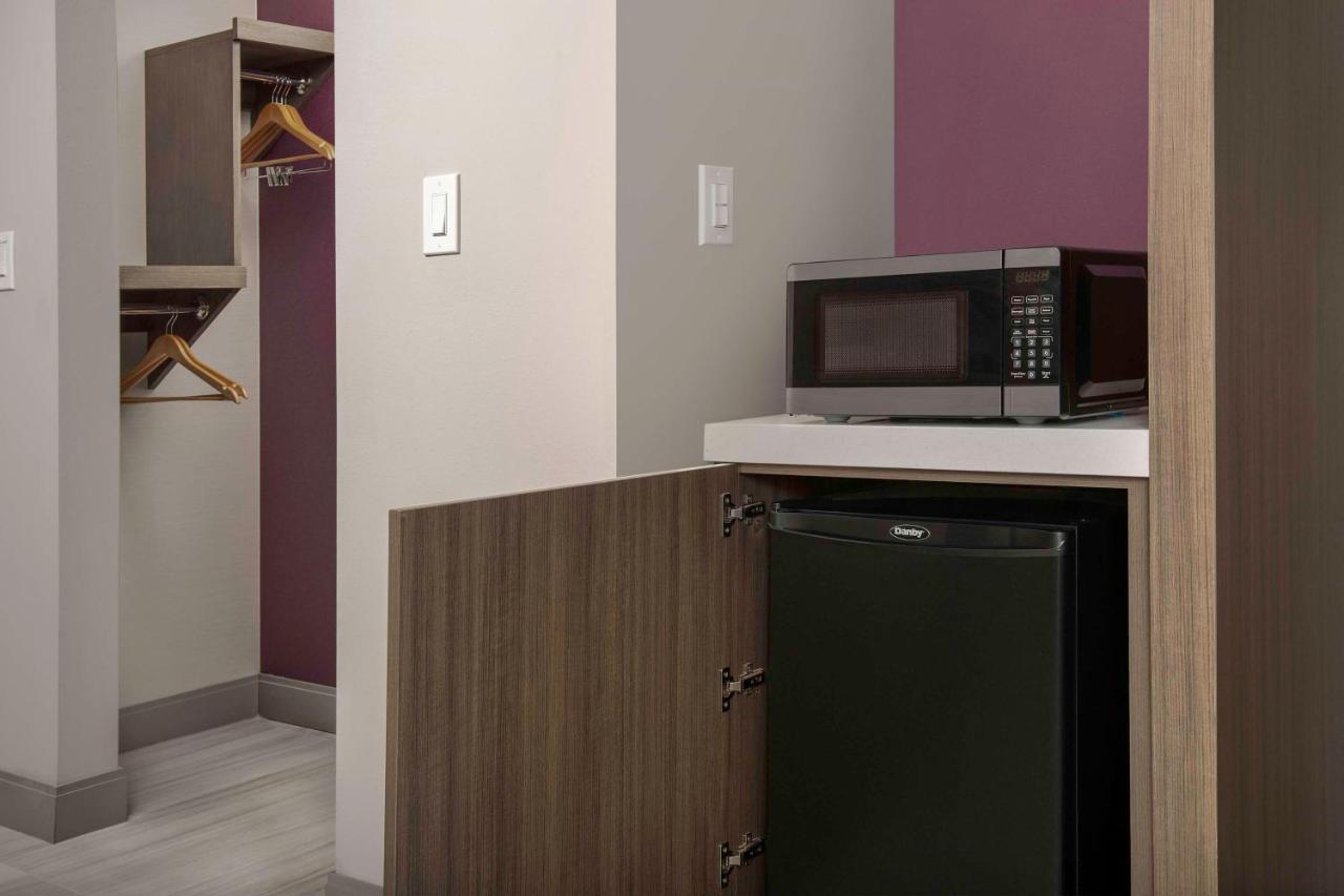 Hilton Garden Inn Pensacola Downtown 외부 사진